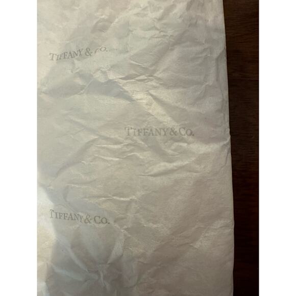 Tiffany & Co. gift bag and tissue paper. - Picture 2 of 6